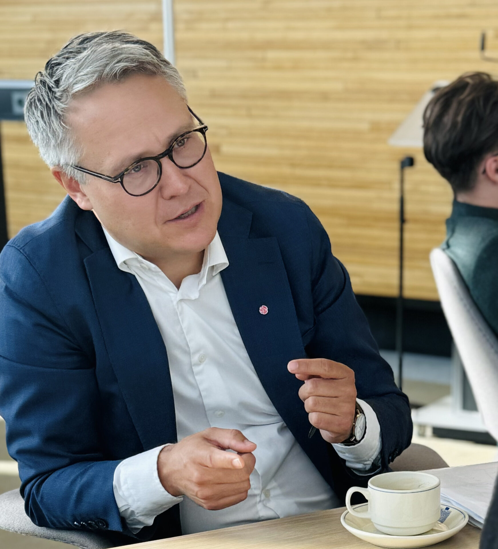 "Om ett utländskt åkeri inte var åttonde vecka kan hitta en last hem är man uppenbarligen i fel bransch", säger MEP Johan Danielsson (S). Foto: Therese Kristiansson, pressekreterare.